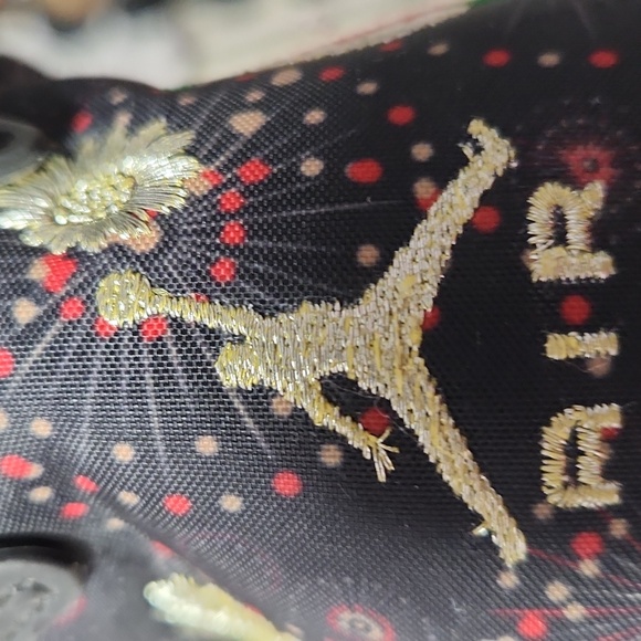 Jordan 6 Retro Chinese New Year High-Top Sneakers with Perforated Panels - Picture 11 of 11